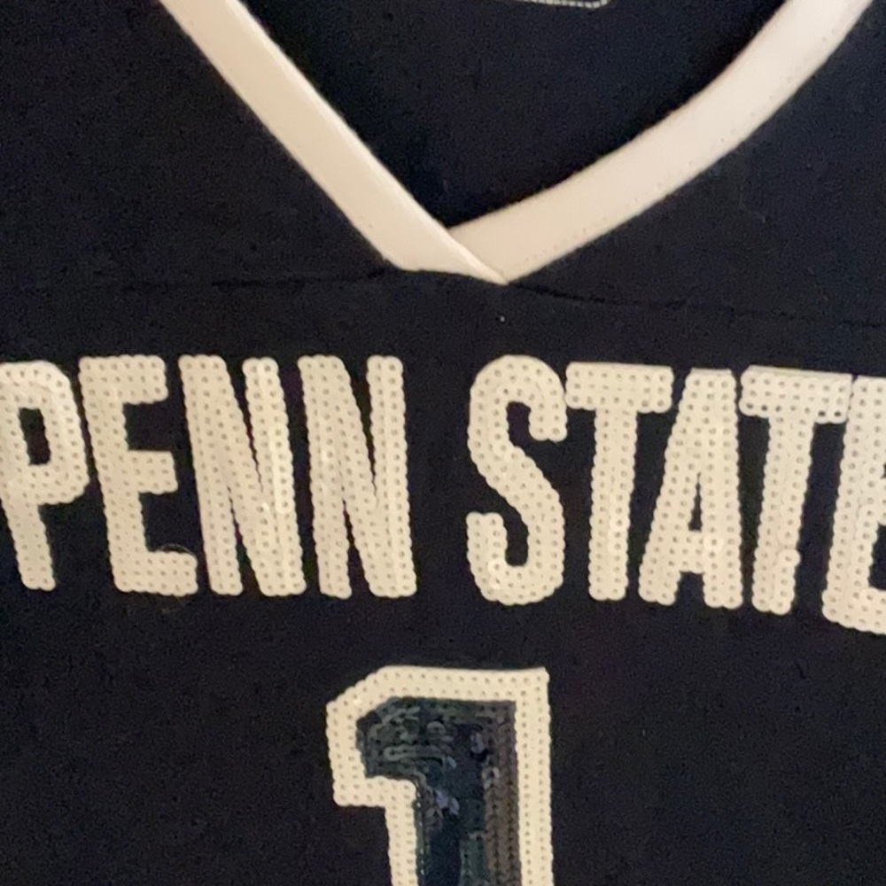 Woman’s Penn State T-shirt - Picture 3 of 7